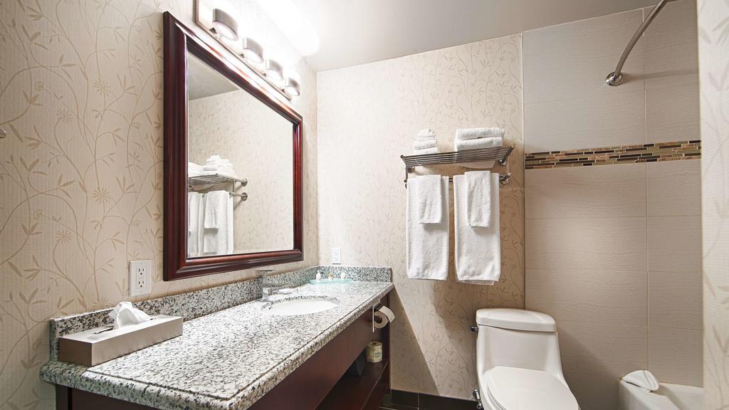 Days Inn By Wyndham Redwater Экстерьер фото